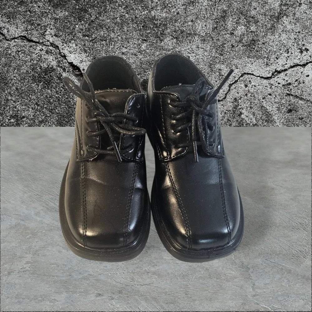 NWOB Deer Stags Gabe Lace-Up Dress Comfort Shoe Youth Kid's Size 12M US‎